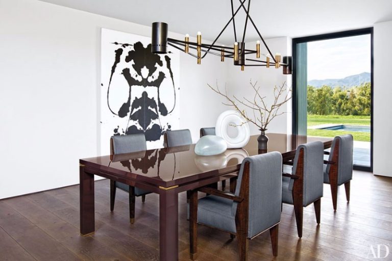 Celebrity Dining Room Chandeliers You Need to See