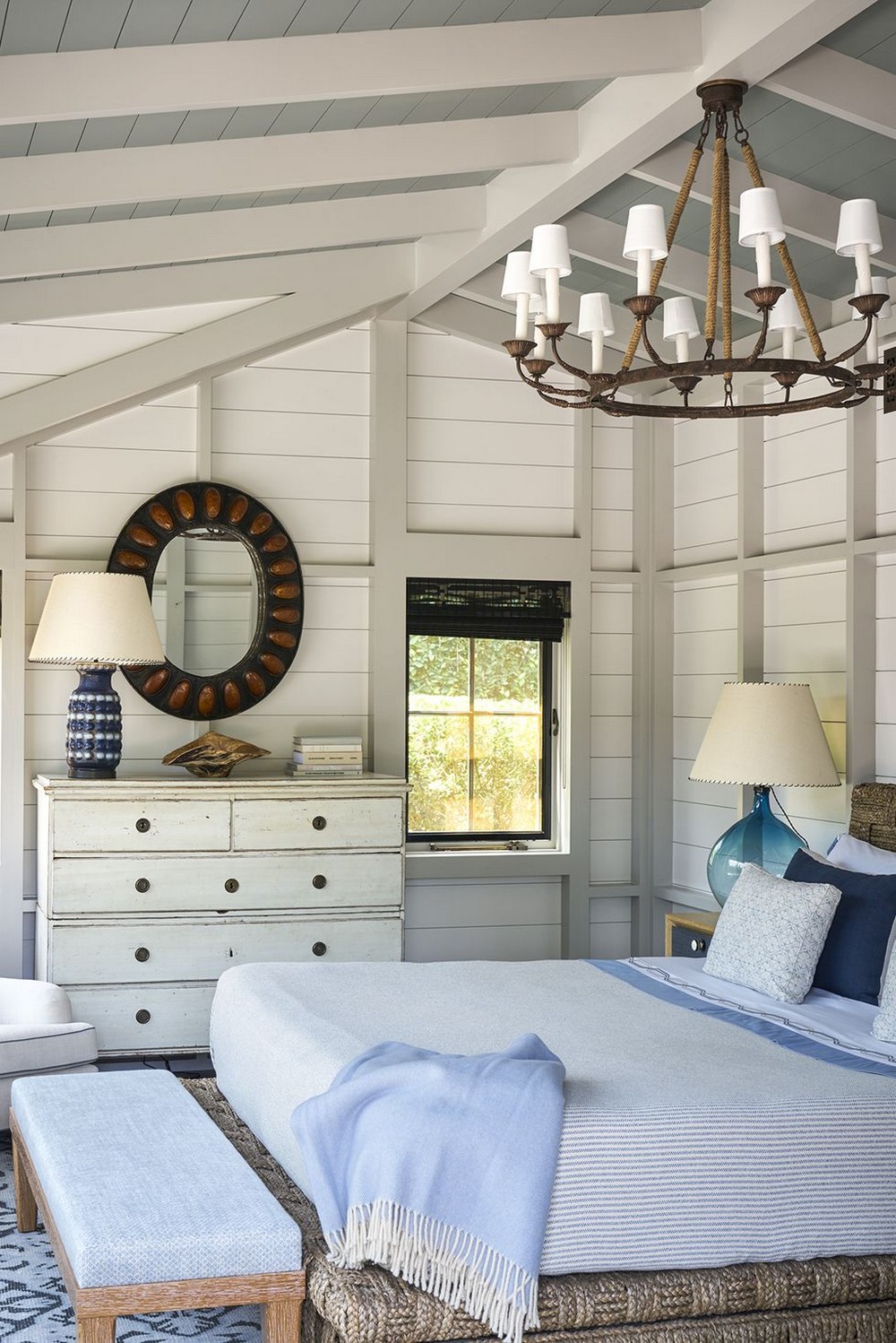 9 Exquisite Bedroom Lighting Ideas for a Modern Interior Decor 3