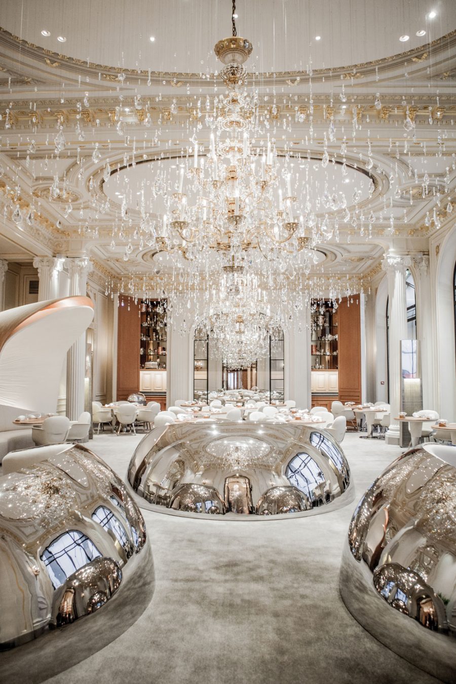 Dramatic Chandeliers In Luxury Hotels
