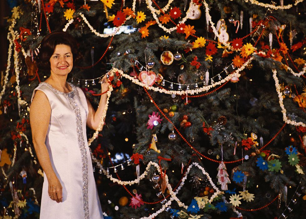 Christmas Lights: A Timeline Of The White House Holiday Decor